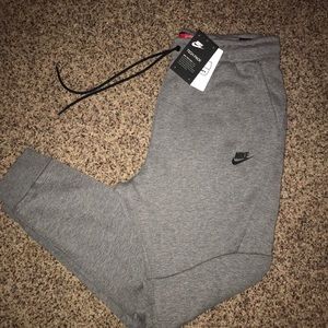 Nike Tech Fleece Pants